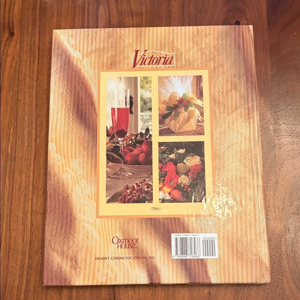 Christmas with Victoria Magazine Book